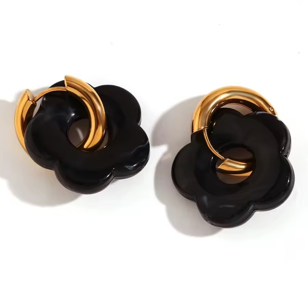 Elegant Black and Gold Floral Earrings